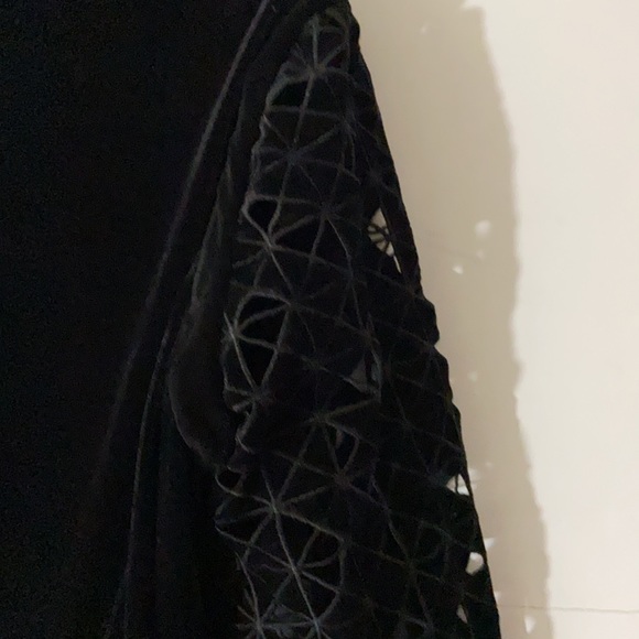 Tahari. Arthur S. Levine. - Picture 7 of 12